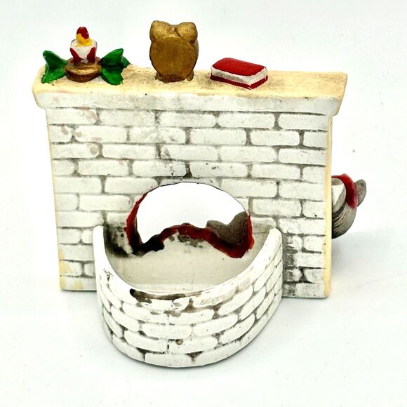 Vintage 1980s Night Before Christmas Mouse & Fireplace Ceramic Candle Holder - Picture 4 of 7